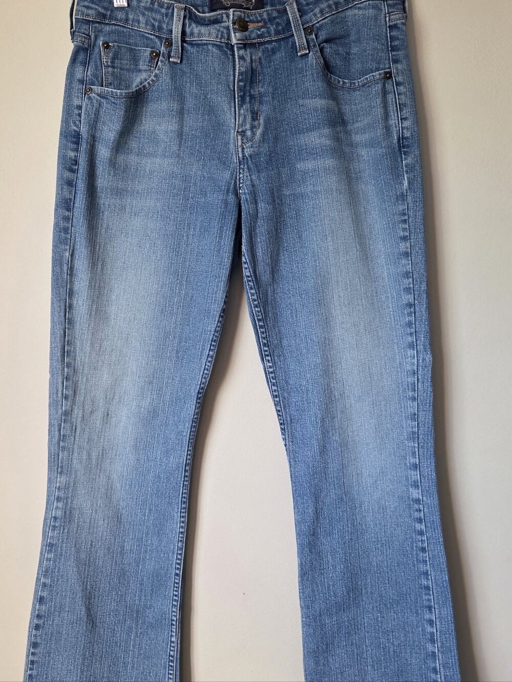 Classic Light Blue Women's Levi Jeans